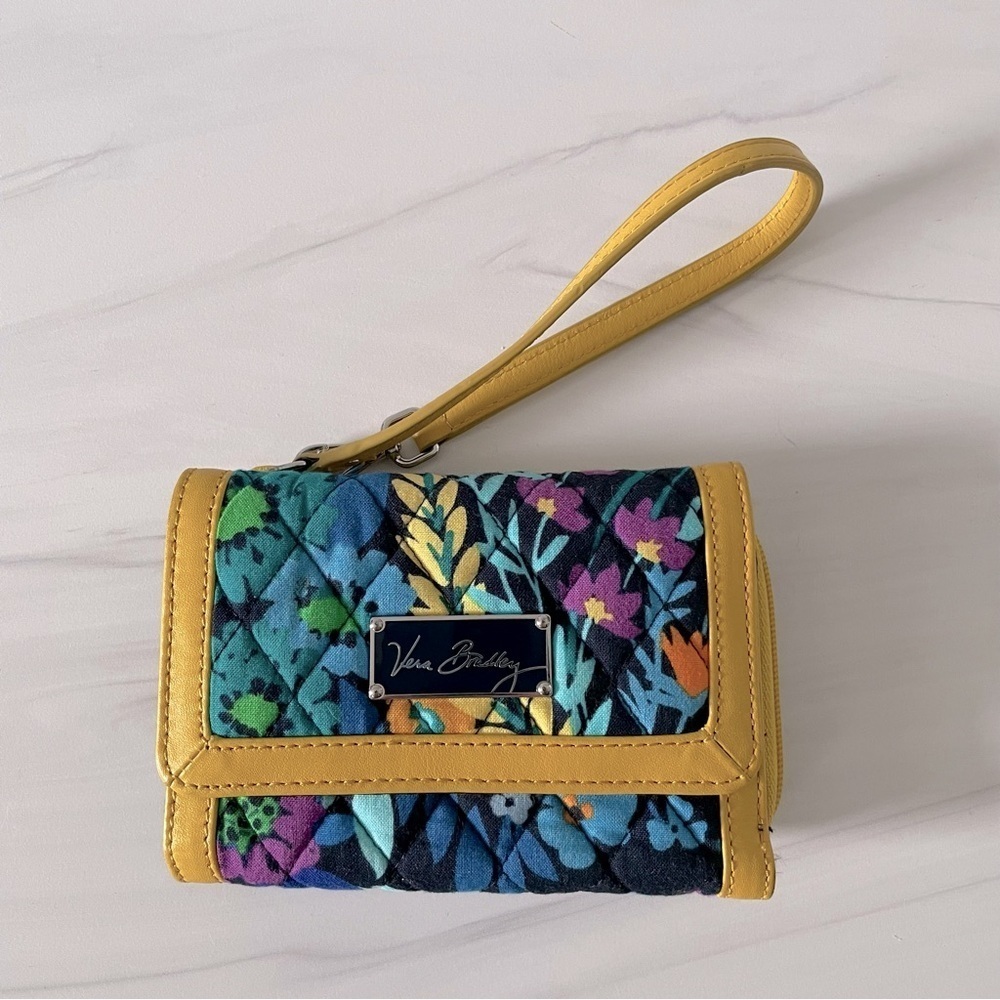 Vera Bradley Anniversary Wristlet- Midnight Blues - Picture 1 of 7